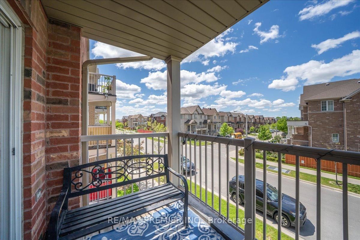 141 Isaac Devins Boulevard, Unit 8 - Photo 23