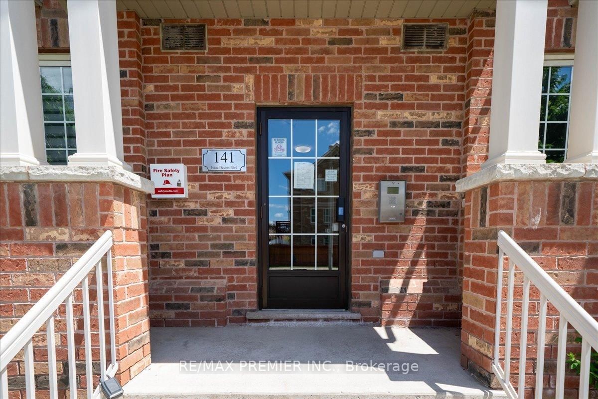 141 Isaac Devins Boulevard, Unit 8 - Photo 5