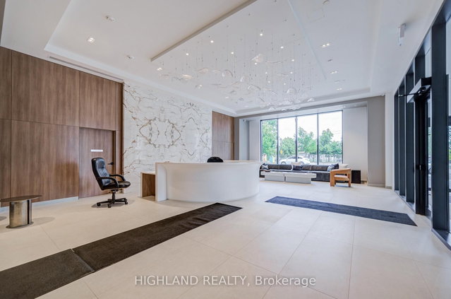 2402 - 2075 Lakeshore Road