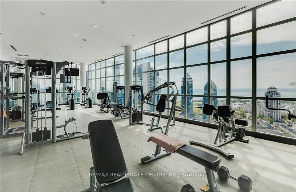 165 Legion Road N, Unit 933 - Photo 4