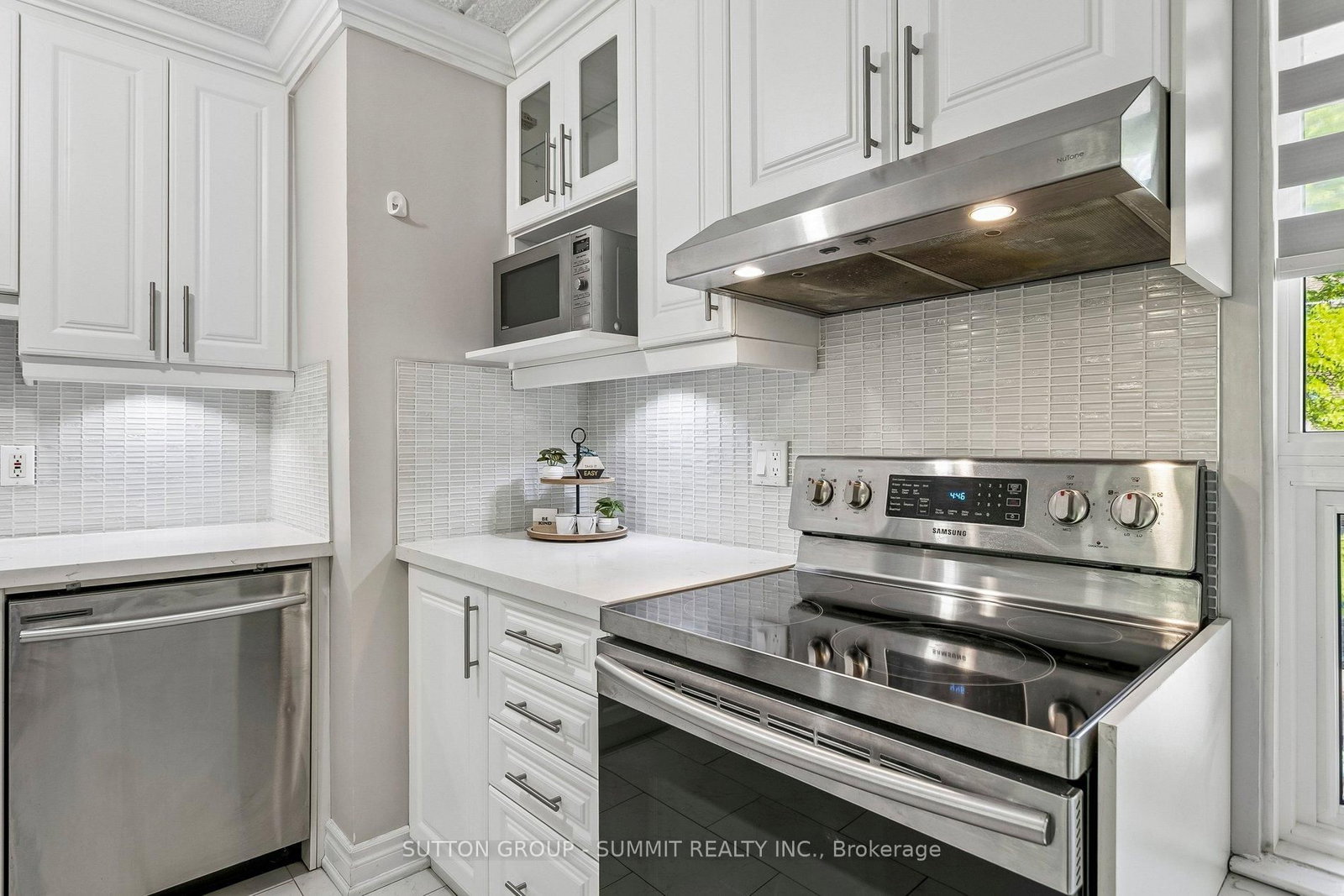 180 MISSISSAUGA VALLEY Boulevard • #211 • Mississauga, ON photo 11