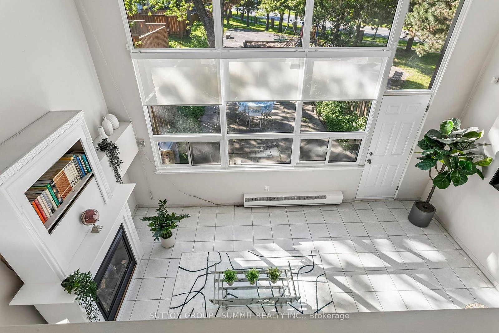 180 MISSISSAUGA VALLEY Boulevard • #211 • Mississauga, ON photo 2