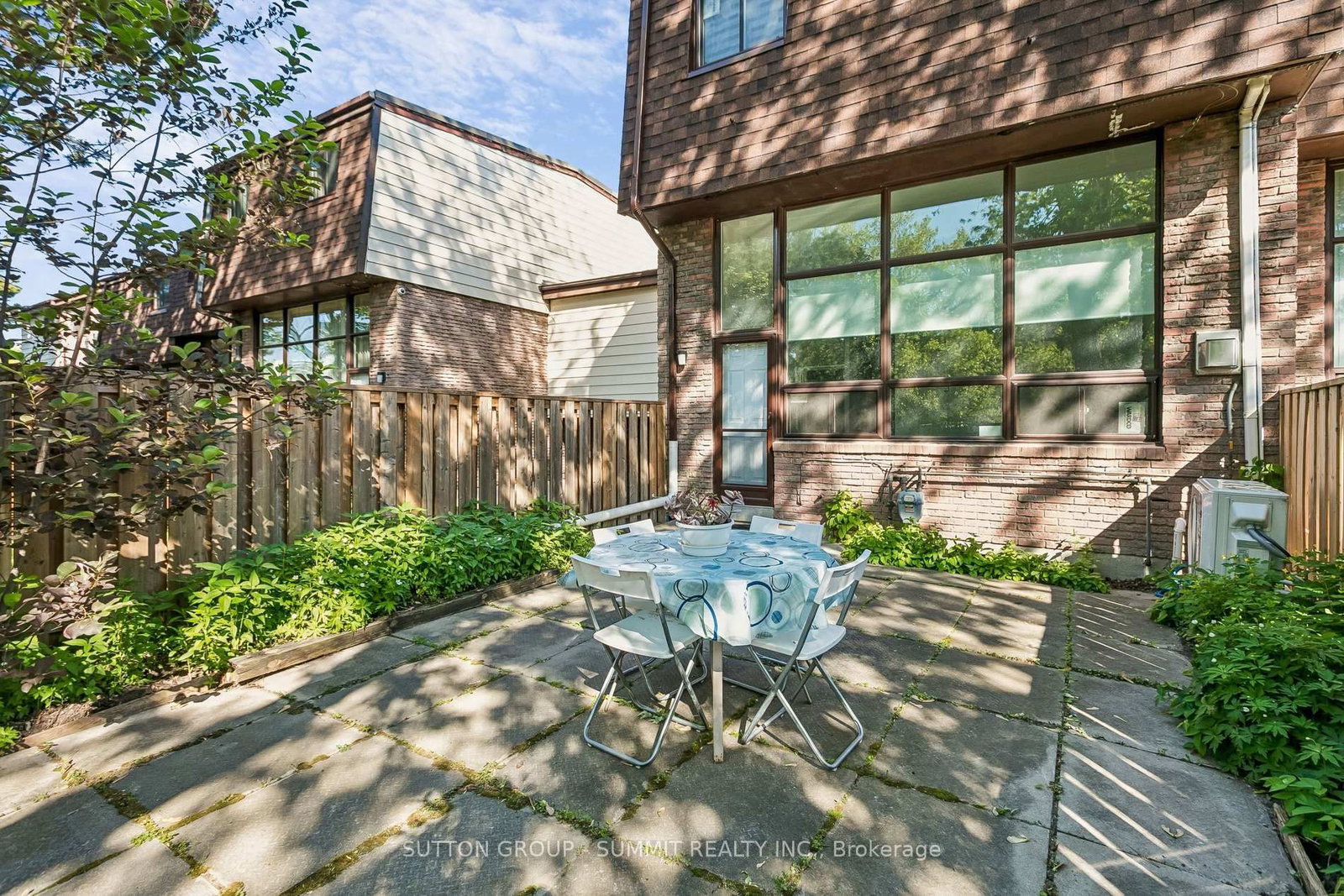 180 MISSISSAUGA VALLEY Boulevard • #211 • Mississauga, ON photo 37