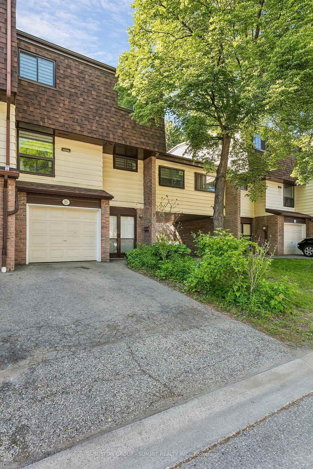 180 MISSISSAUGA VALLEY Boulevard • #211 • Mississauga, ON photo 44