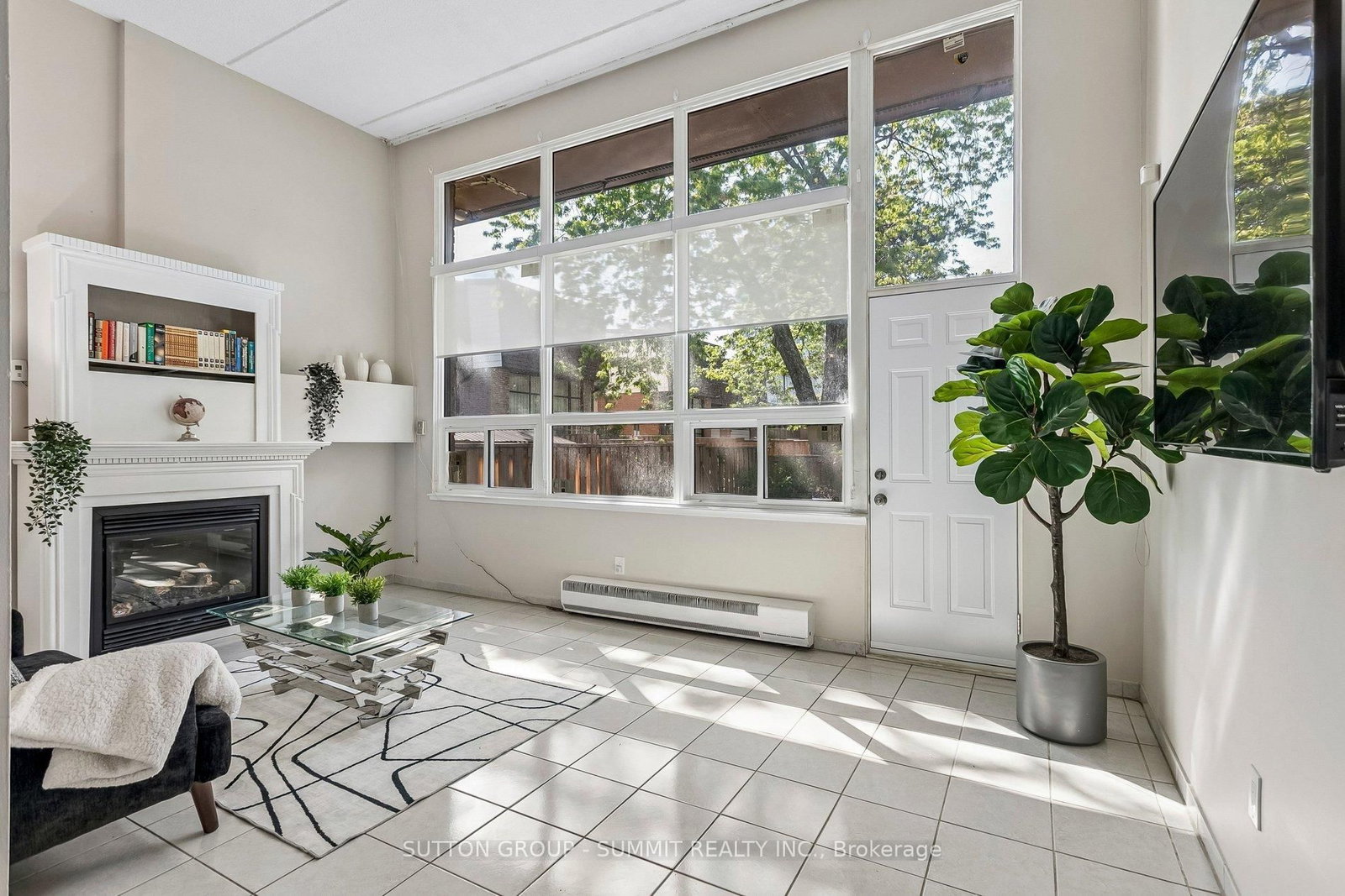 180 MISSISSAUGA VALLEY Boulevard • #211 • Mississauga, ON photo 8
