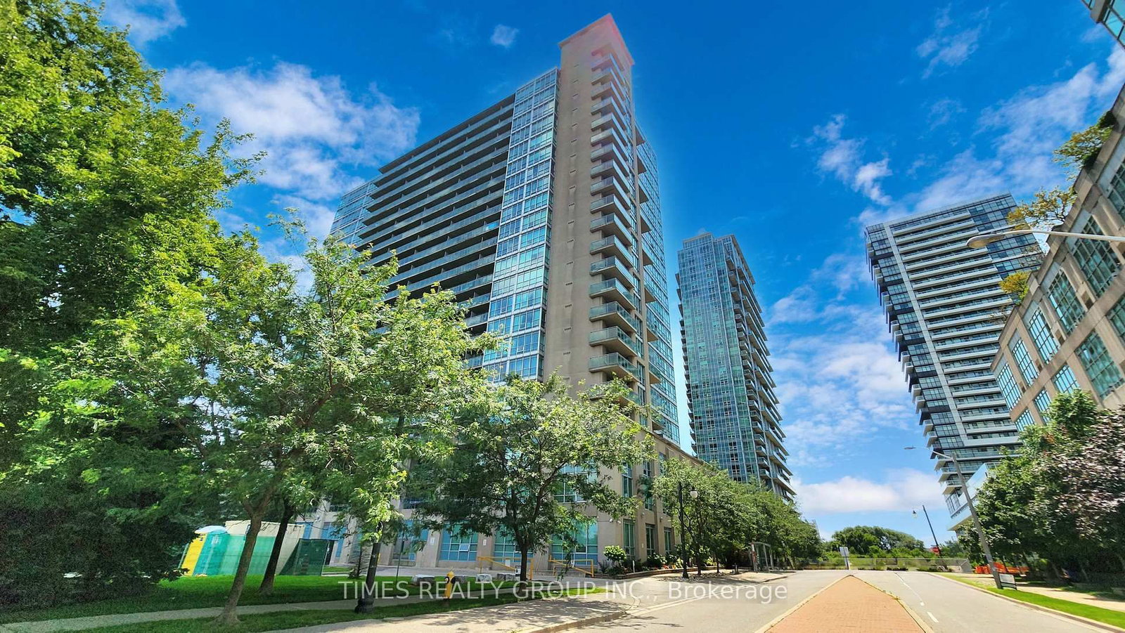 185 Legion Road N, Unit 1407 - Photo 2
