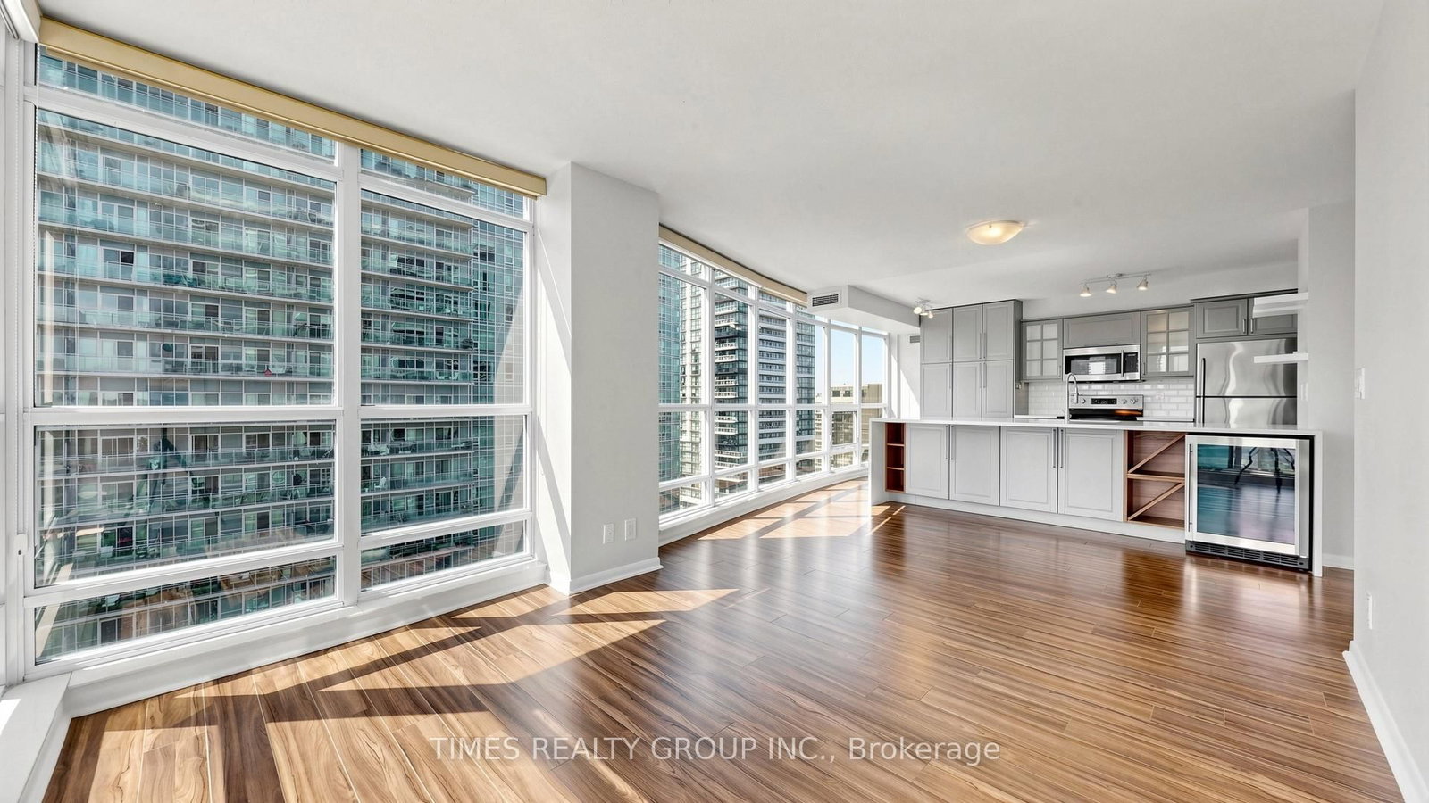 185 Legion Road N, Unit 1407 - Photo 6