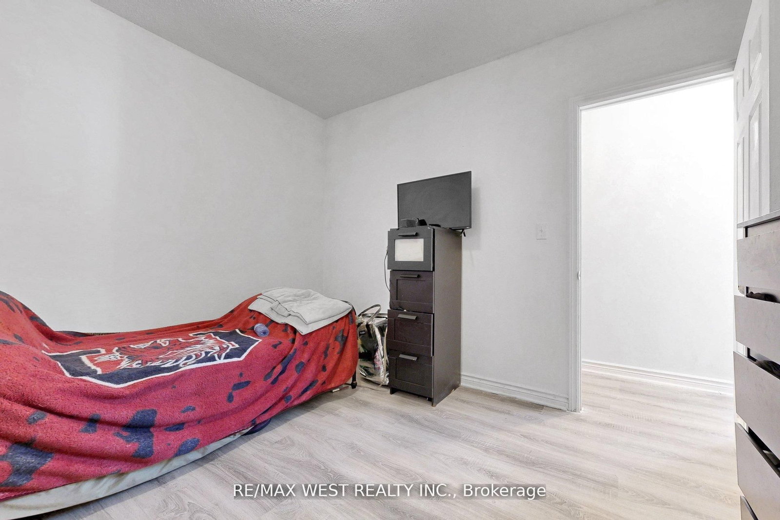 538 McRoberts Avenue - Photo 9