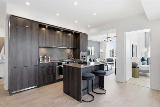 328 - 858 Dupont Street
