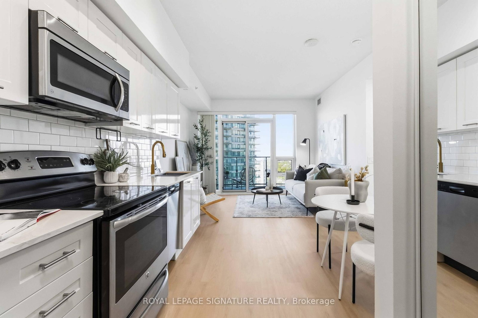 2212 Lake Shore Boulevard W, Unit 3604 - Photo 4