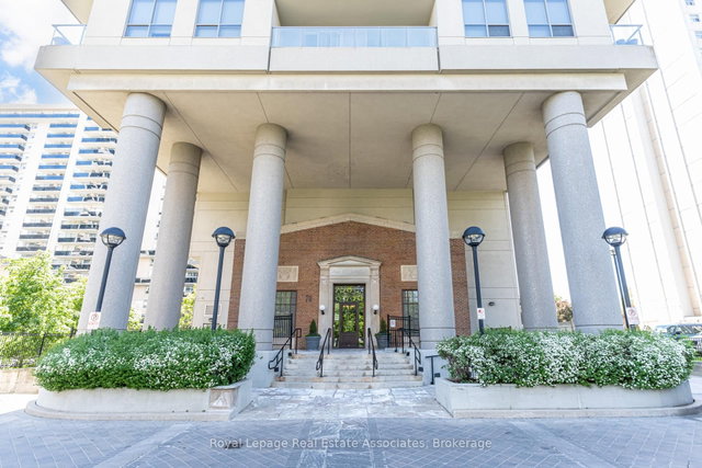 705 - 70 High Park Avenue