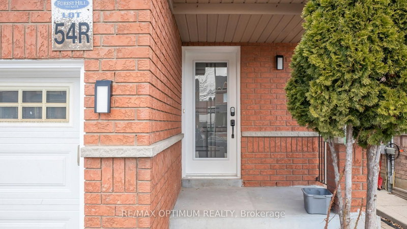9 Ridgefield Court