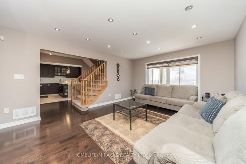 3 White Brampton,ON L7A 1Y5 — Photo 11