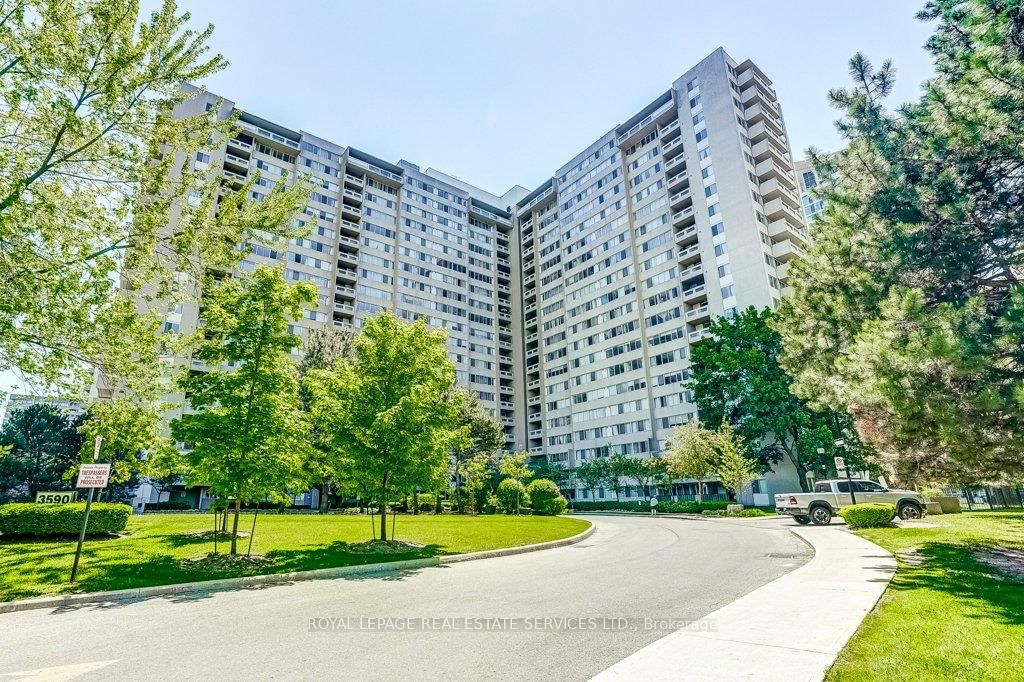 3590 Kaneff Crescent • #402 • Mississauga, ON photo 1