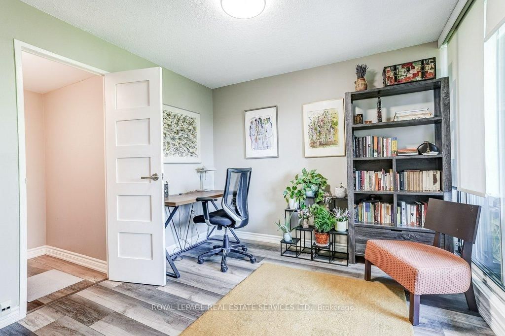 3590 Kaneff Crescent • #402 • Mississauga, ON photo 15