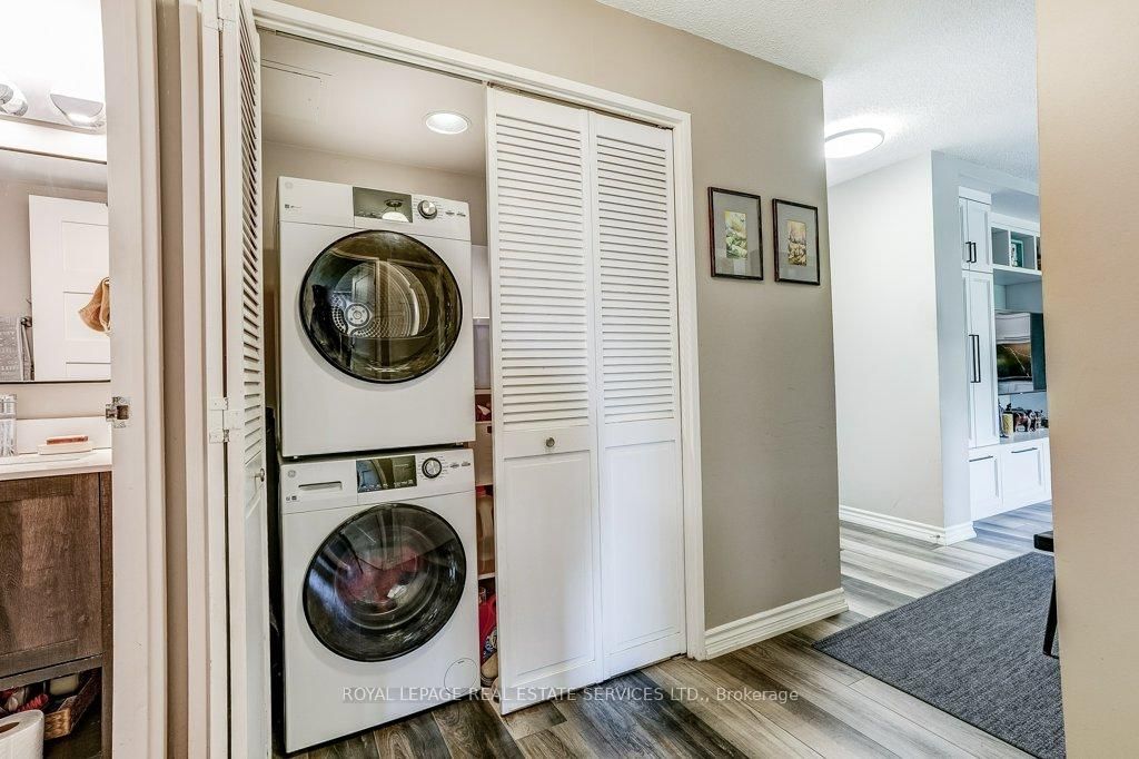 3590 Kaneff Crescent • #402 • Mississauga, ON photo 18