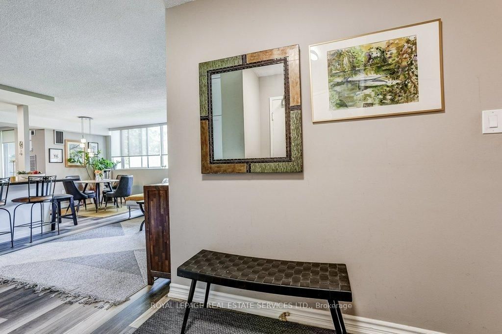 3590 Kaneff Crescent • #402 • Mississauga, ON photo 4