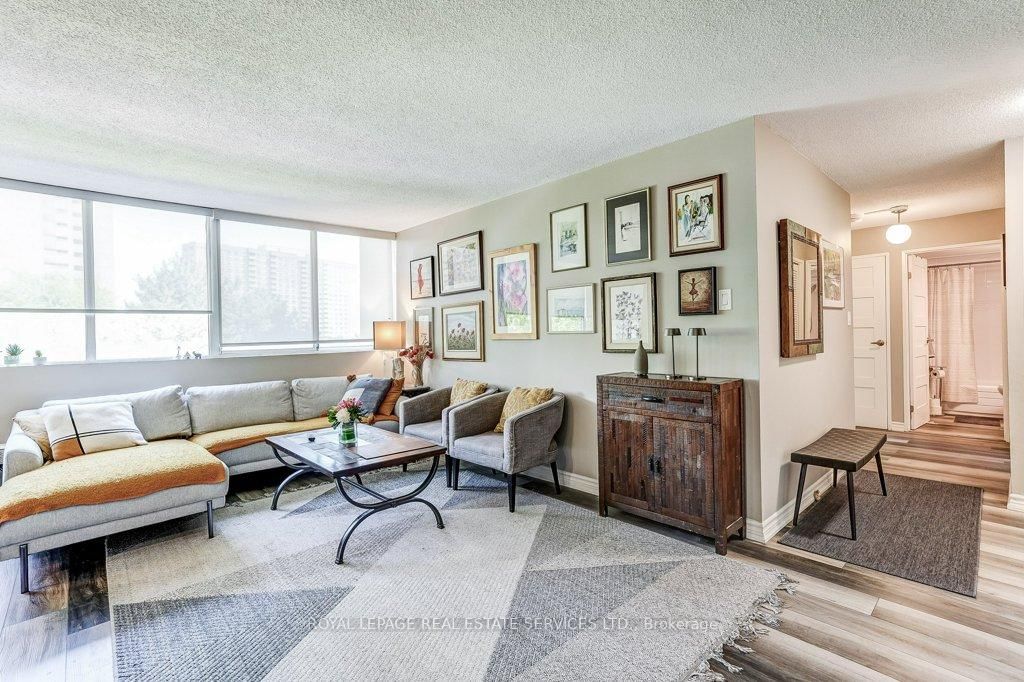 3590 Kaneff Crescent • #402 • Mississauga, ON photo 6