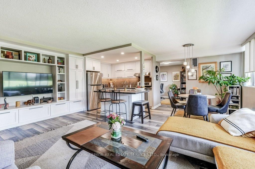 3590 Kaneff Crescent • #402 • Mississauga, ON photo 8