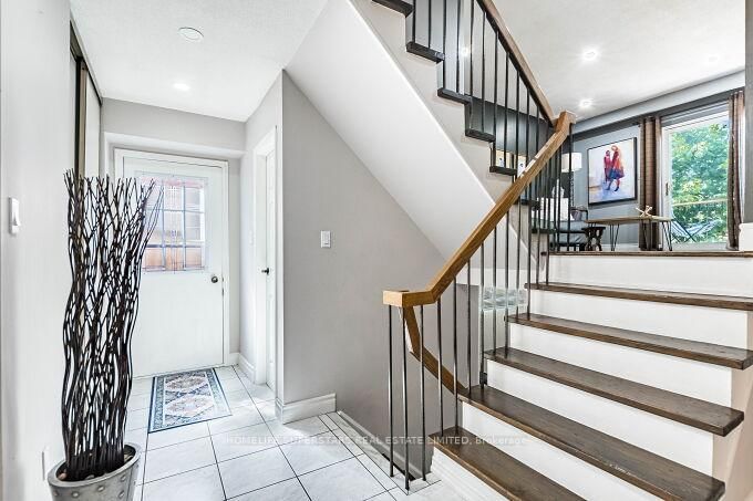18 Pluto Drive • Brampton, ON photo 16