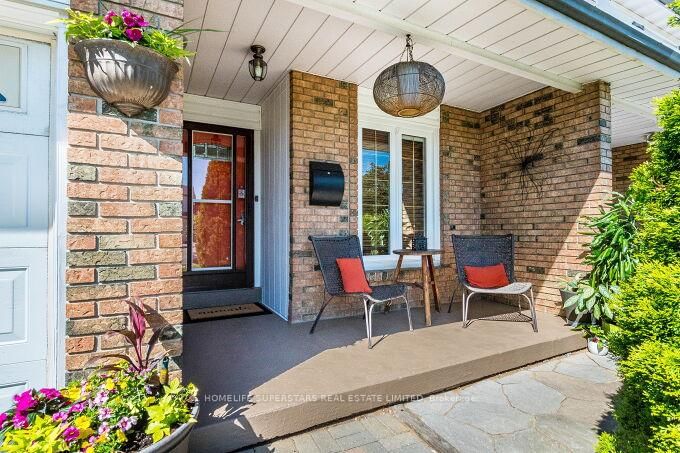 18 Pluto Drive • Brampton, ON photo 3