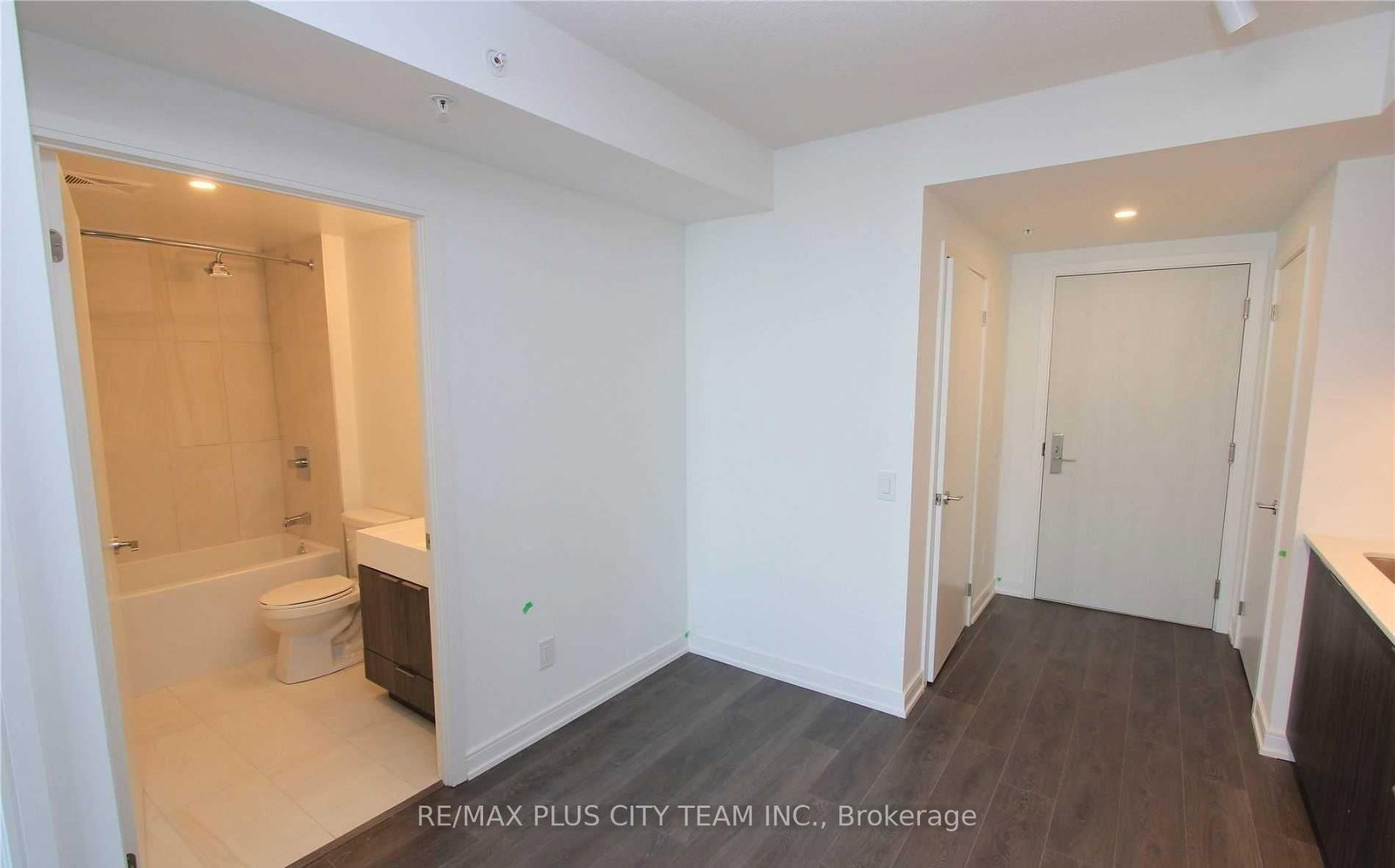 30 Samuel Wood Way, Unit 1007 - Photo 9