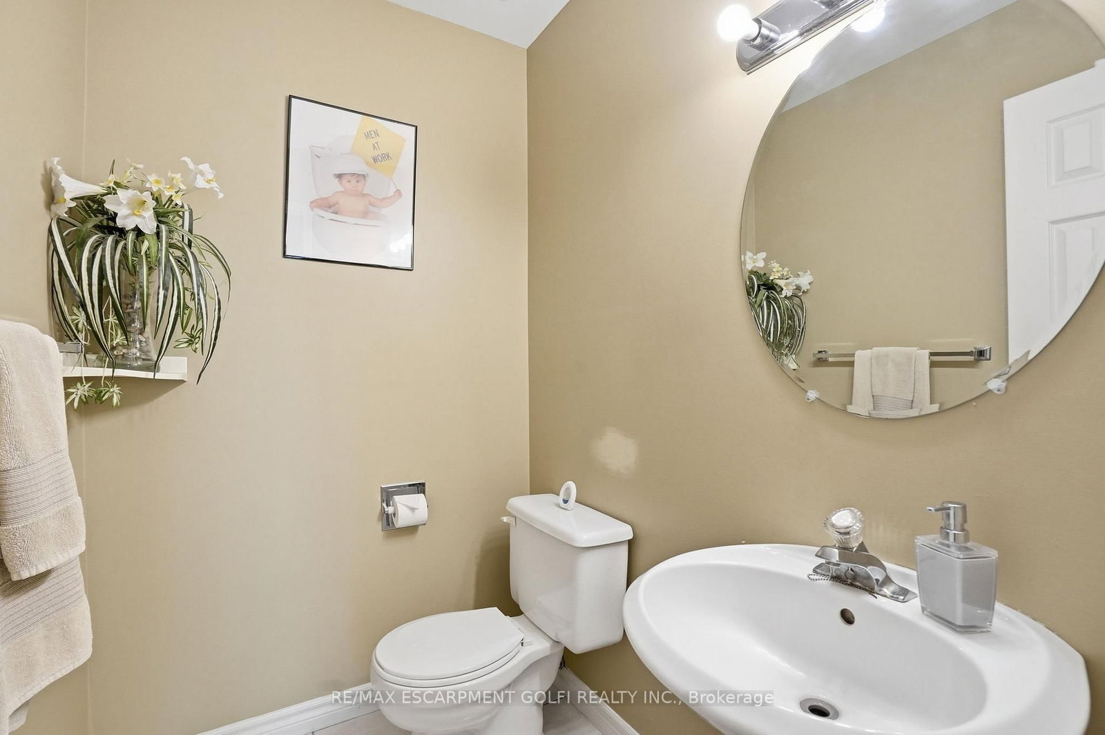 3277 Folkway Drive • Burlington, ON photo 16