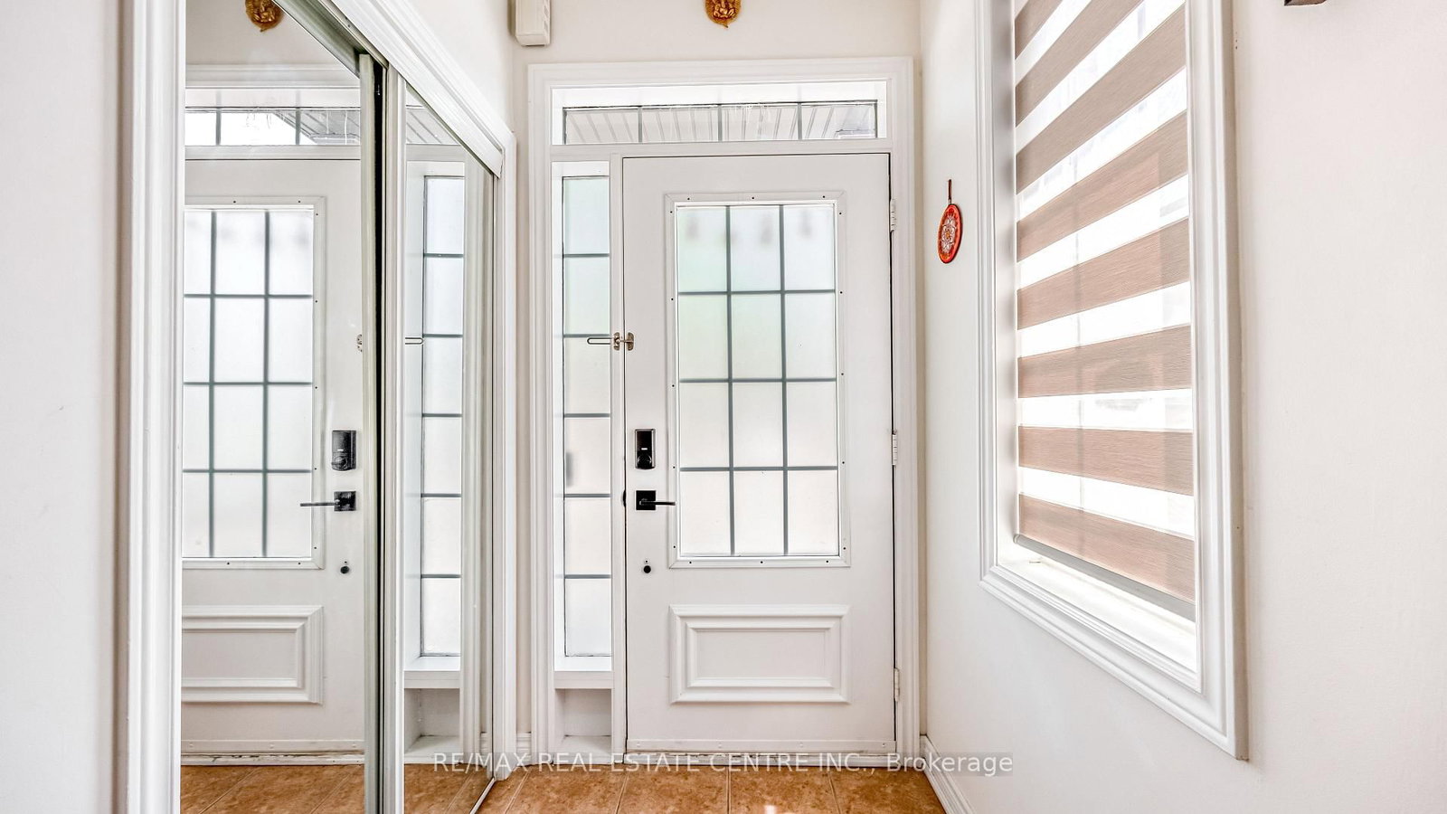 590 Grant Way - Photo 4