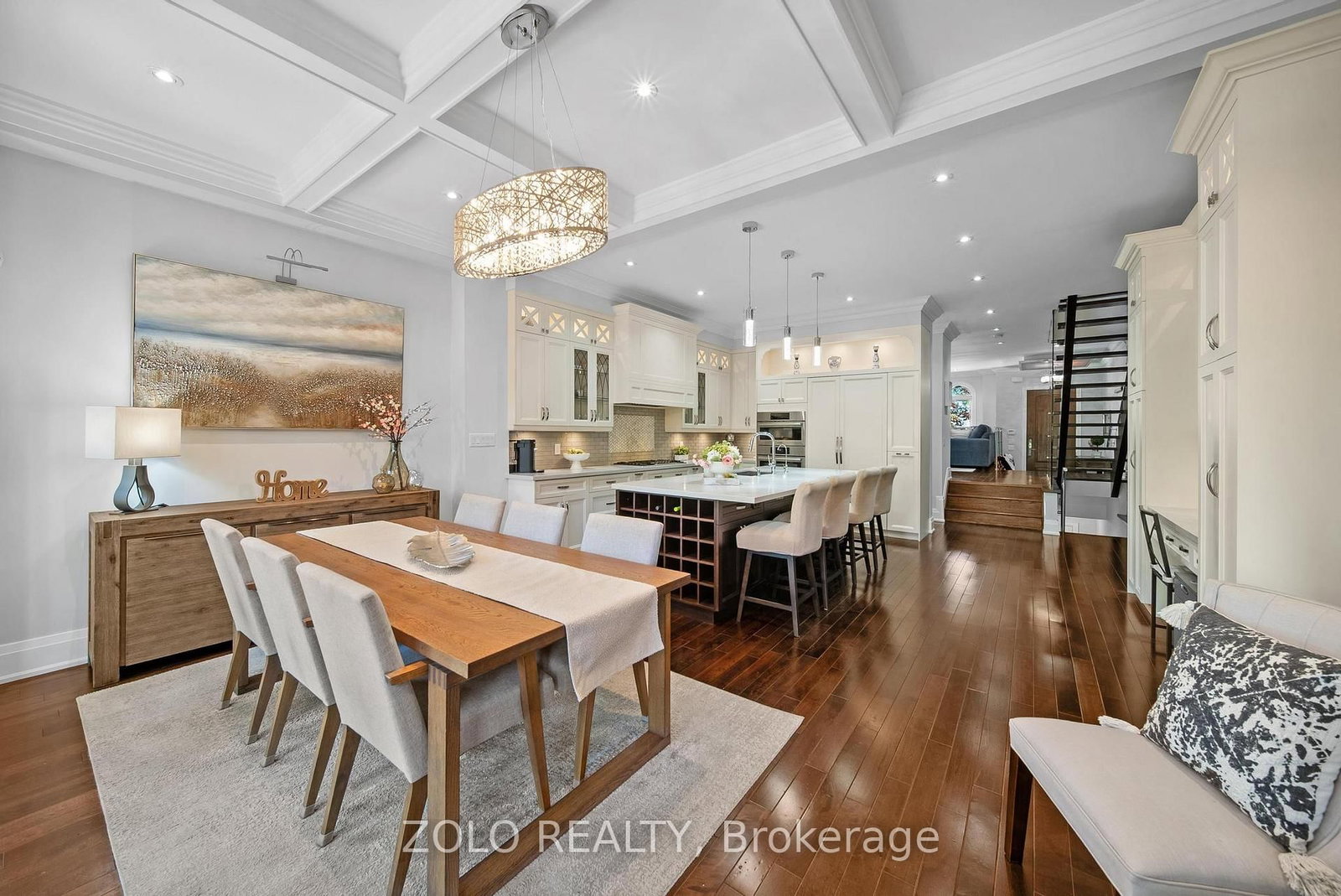 168A Lake Promenade • Toronto, ON photo 15