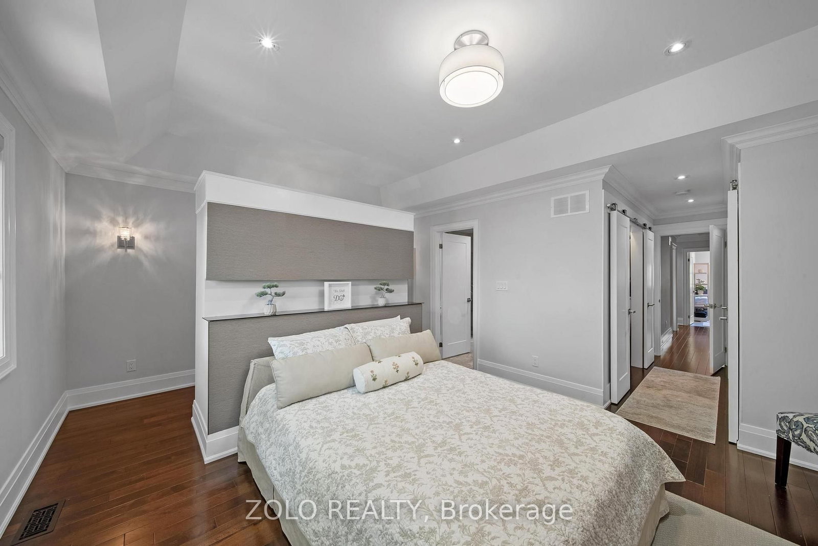 168A Lake Promenade • Toronto, ON photo 21