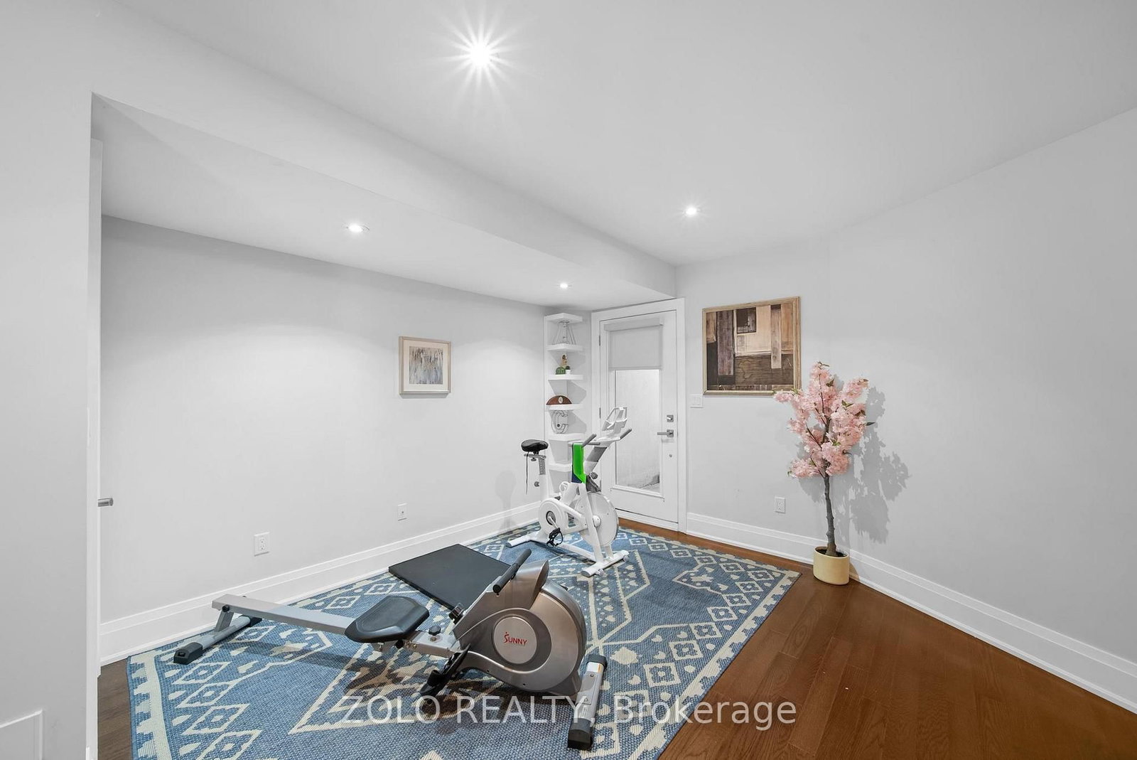 168A Lake Promenade • Toronto, ON photo 35