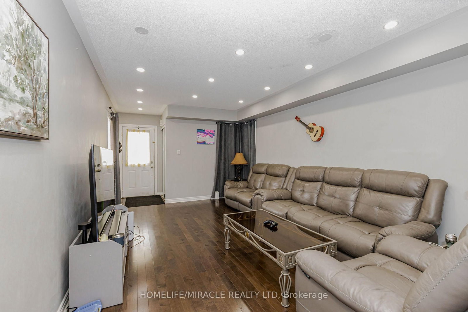 120 Viceroy Crescent • Brampton, ON photo 9