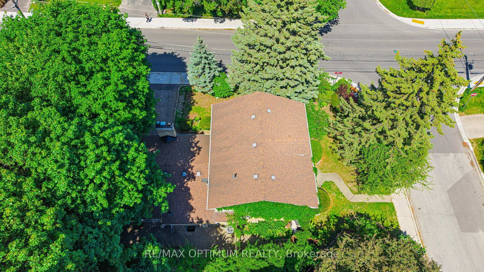 18 Armstrong Street • Brampton, ON photo 42