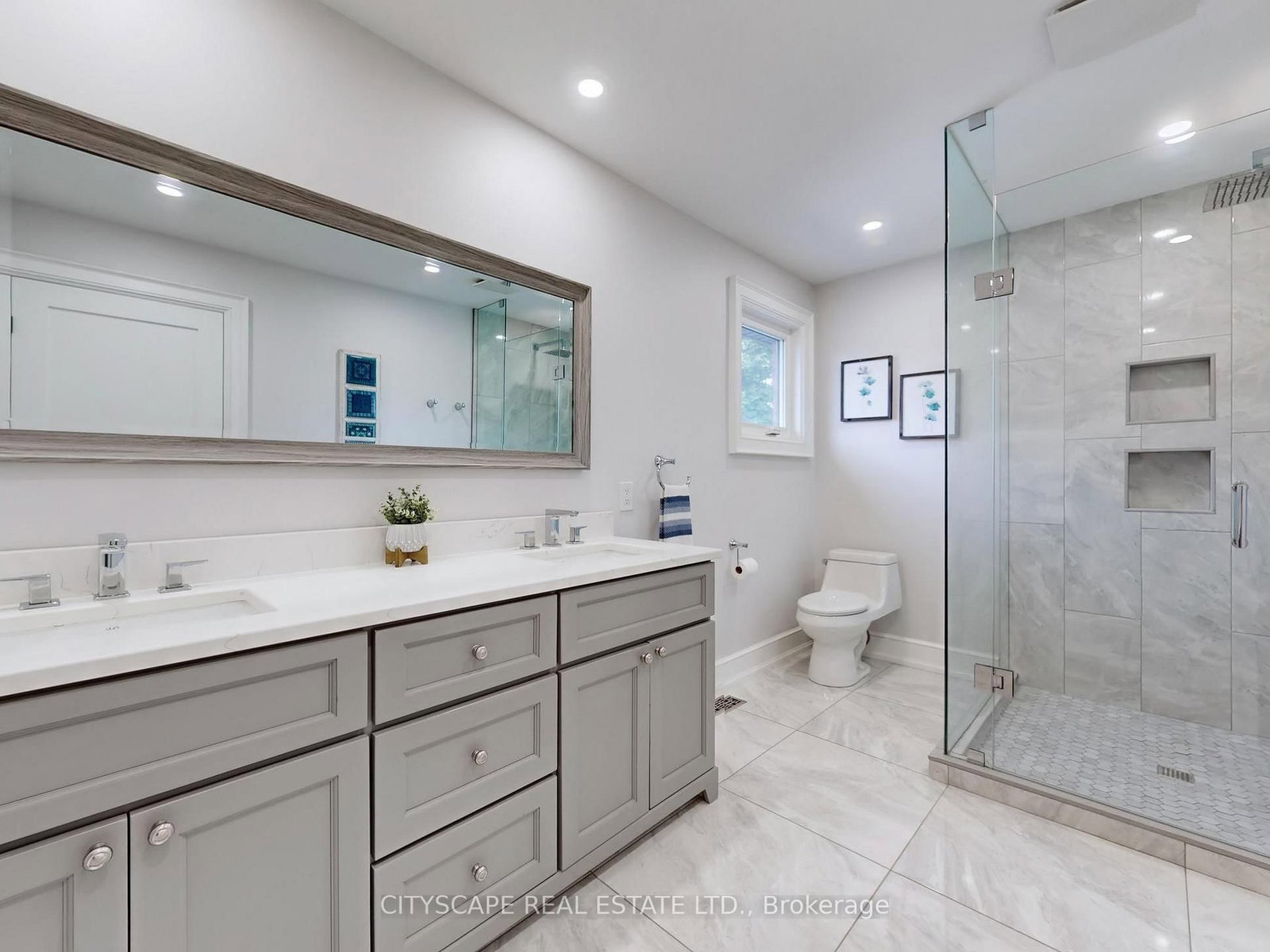 2585 Kenna Court • Mississauga, ON photo 20