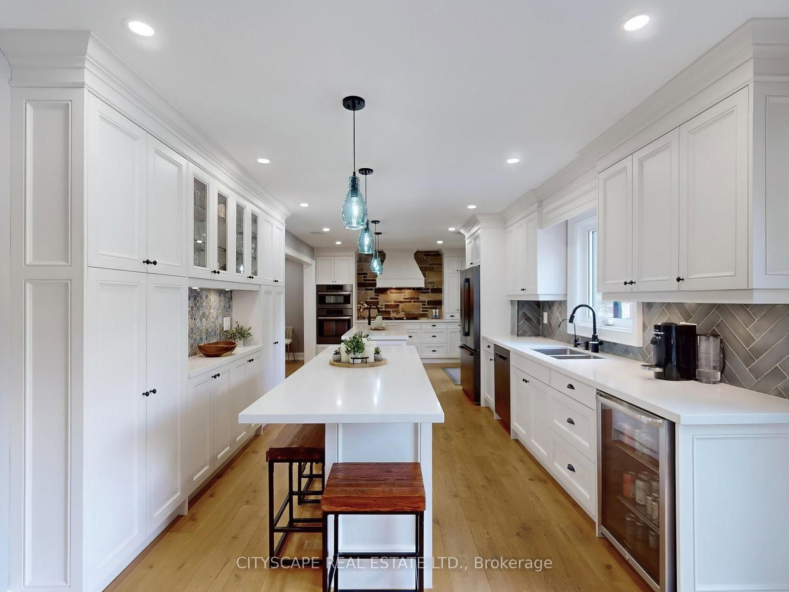 2585 Kenna Court • Mississauga, ON photo 8