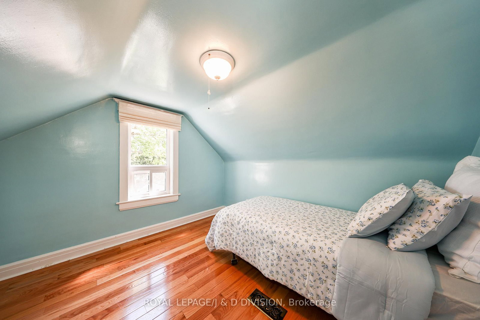 553 Runnymede Road • Toronto, ON photo 23