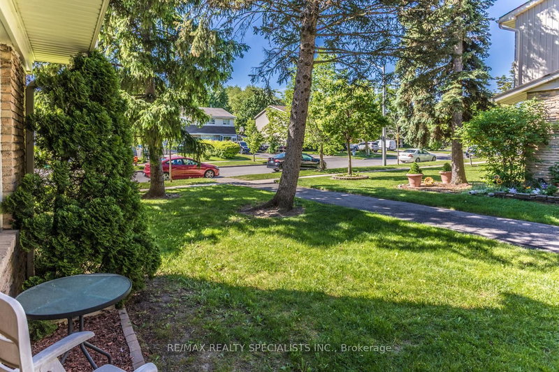 19 - 98 Falconer Drive