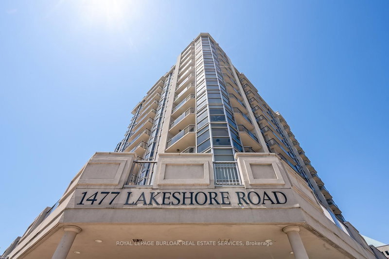 home for lease on 704-1477 Lakeshore Road
