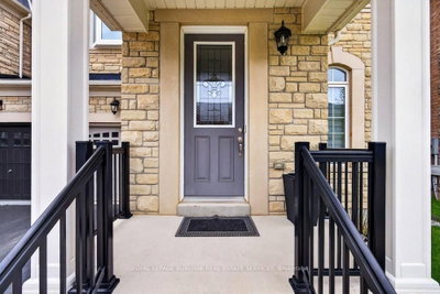 523 Terrace Way • Oakville, ON photo 2