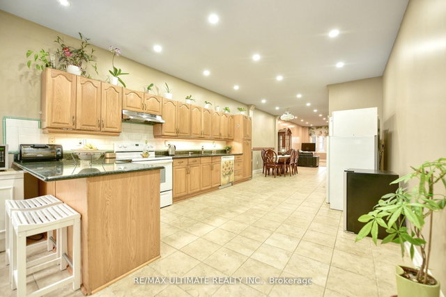 227 Earlscourt Avenue