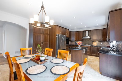 26 Emperor Brampton,ON L6P 1X5 — Photo 10