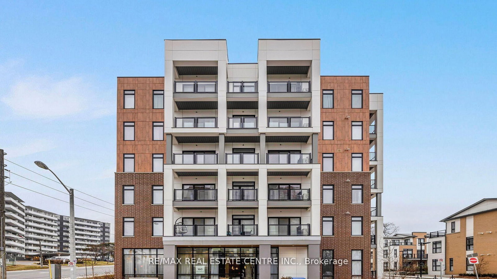 602-160 Canon Jackson Drive, Toronto, ON