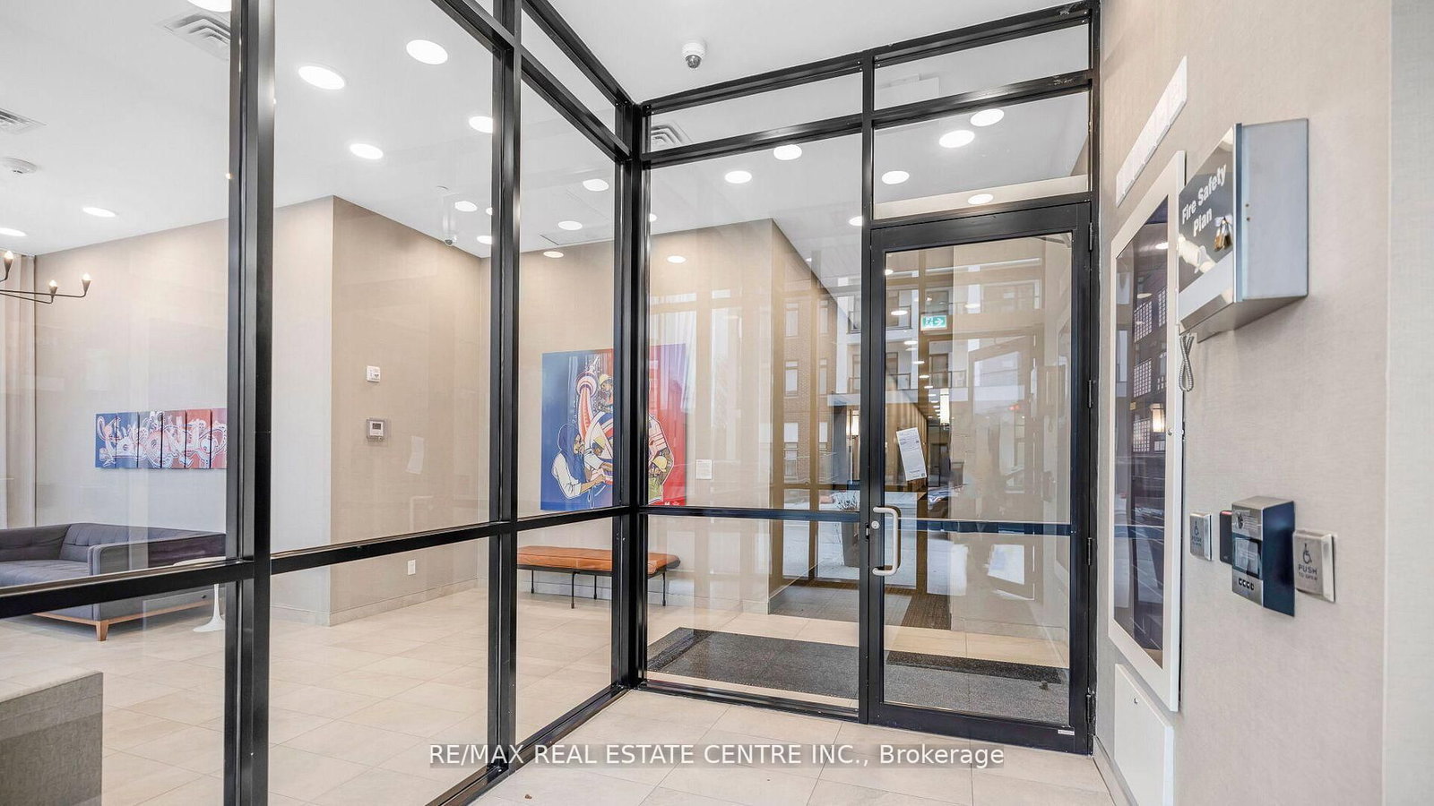 602-160 Canon Jackson Drive, Toronto, ON, photo 4