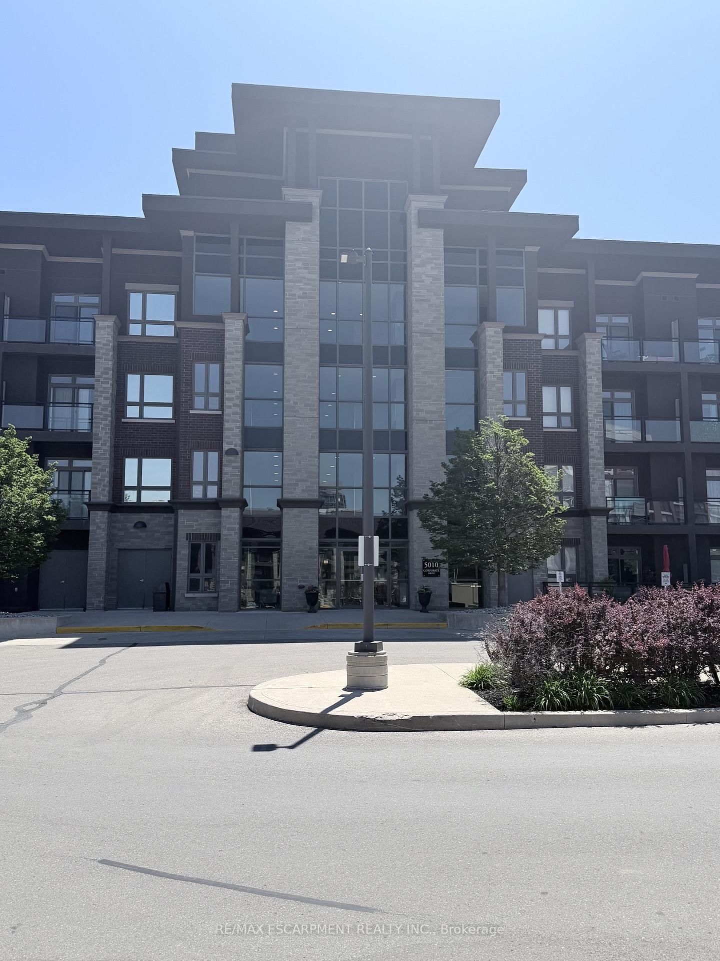 5010 Corporate Drive • #408 • Burlington, ON photo 2