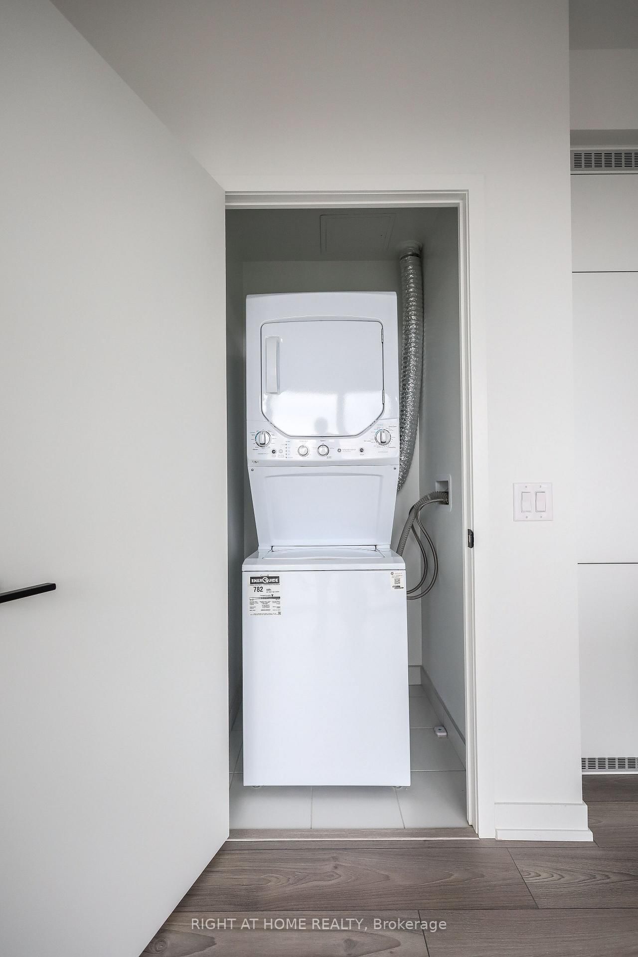 285 Dufferin Street • #1608 • Toronto, ON photo 20