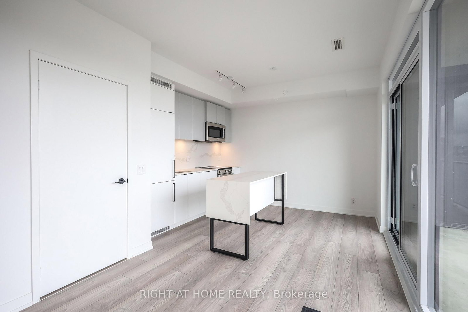 285 Dufferin Street • #1608 • Toronto, ON photo 7