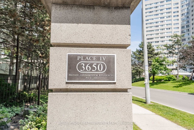 3303 - 3650 Kaneff Crescent