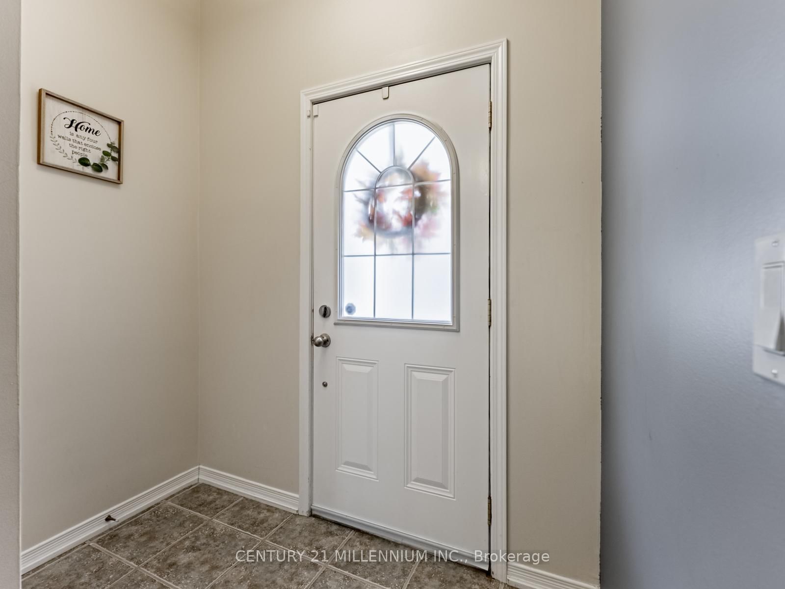 111 Cedar Lake Crescent • Brampton, ON photo 4