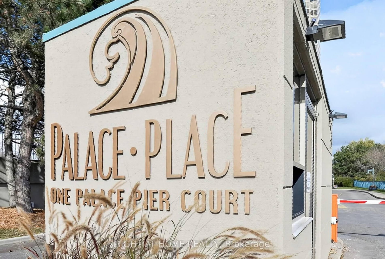 607-1 Palace Pier Court, Toronto, ON, photo 2