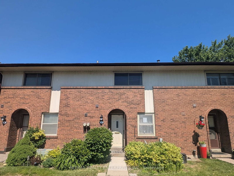 3665 Flamewood Dr #9, Mississauga, Ontario